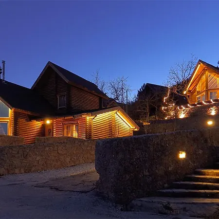 Grand Chalet Villas *