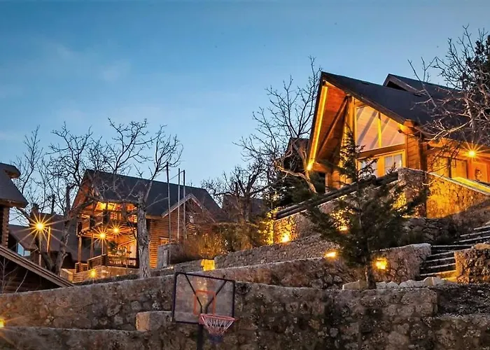 Grand Chalet Villas * Ano Trikala